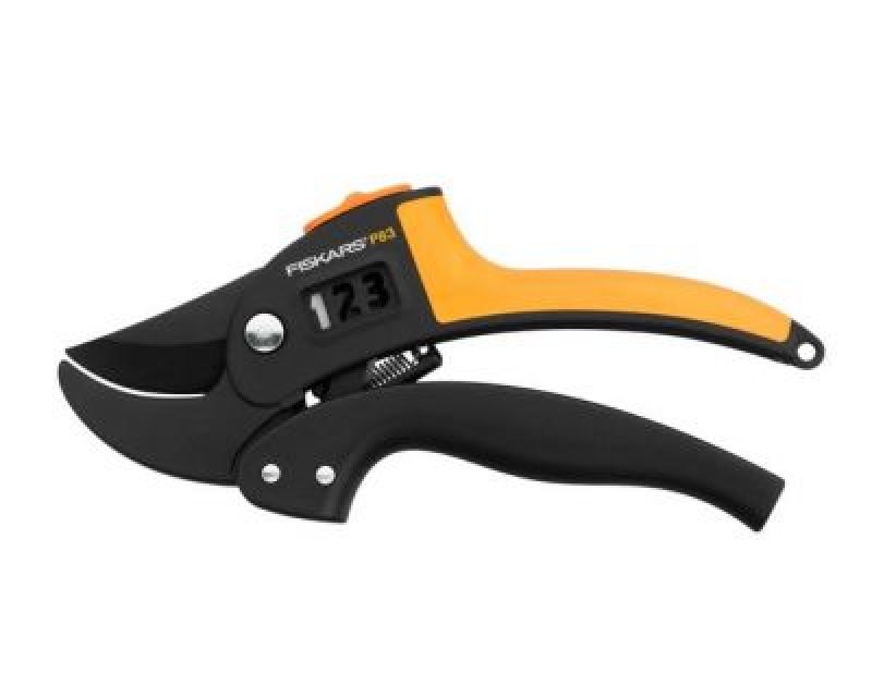 Nůžky zahr. FISKARS P83