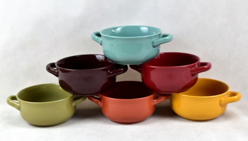 Miska s uchy 750ml mix barev