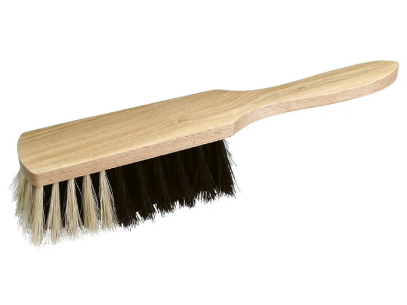 Smetáček dřevěný ruční