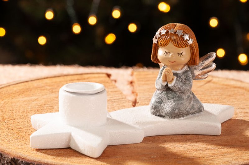 Andílek se svícnem 17cm