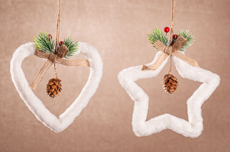 Vánoční ozdoby bílé mix 15cm